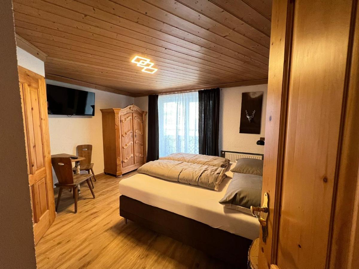Bed and Breakfast Haus Eder Steiner à Saalbach-Hinterglemm Extérieur photo
