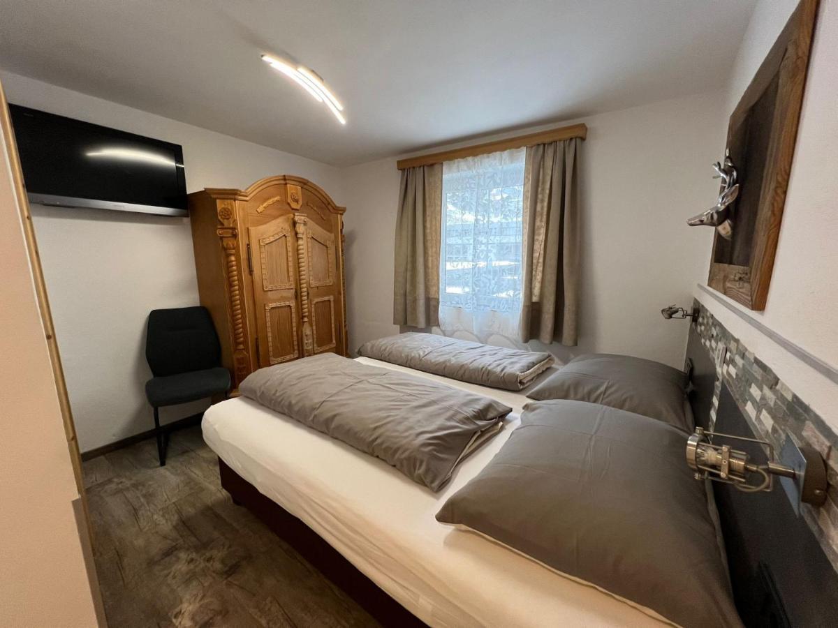 Bed and Breakfast Haus Eder Steiner à Saalbach-Hinterglemm Extérieur photo