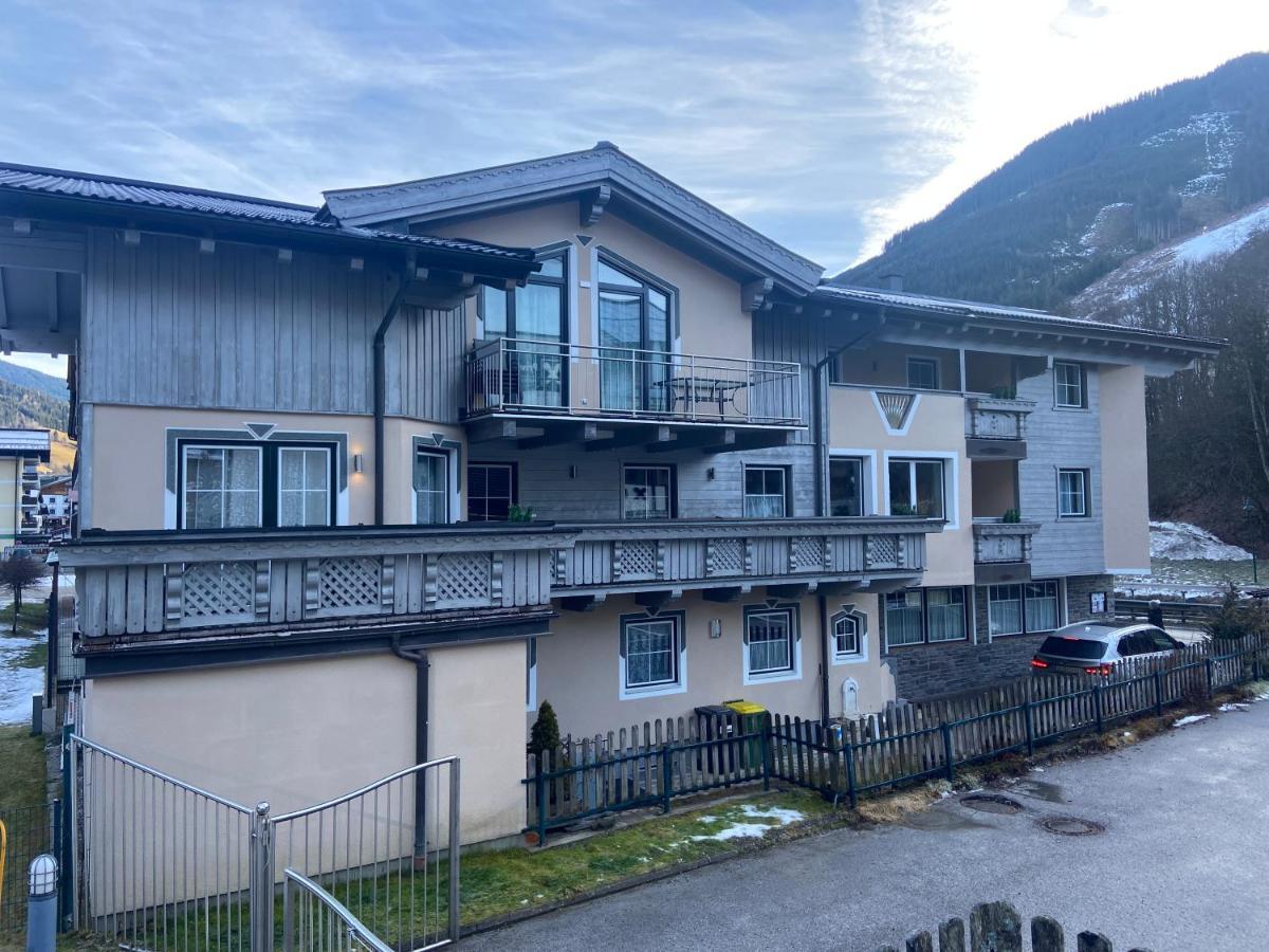 Bed and Breakfast Haus Eder Steiner à Saalbach-Hinterglemm Extérieur photo